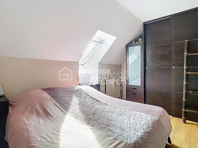 Maison - 98 m² - 5 pièces