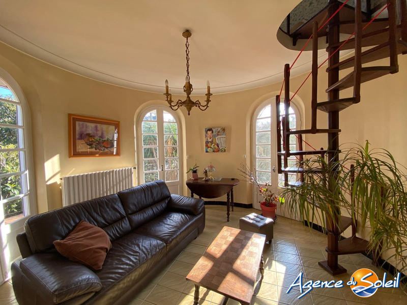 Maison - 170 m² - 5 pièces