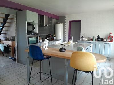 Maison - 140 m² - 8 pièces