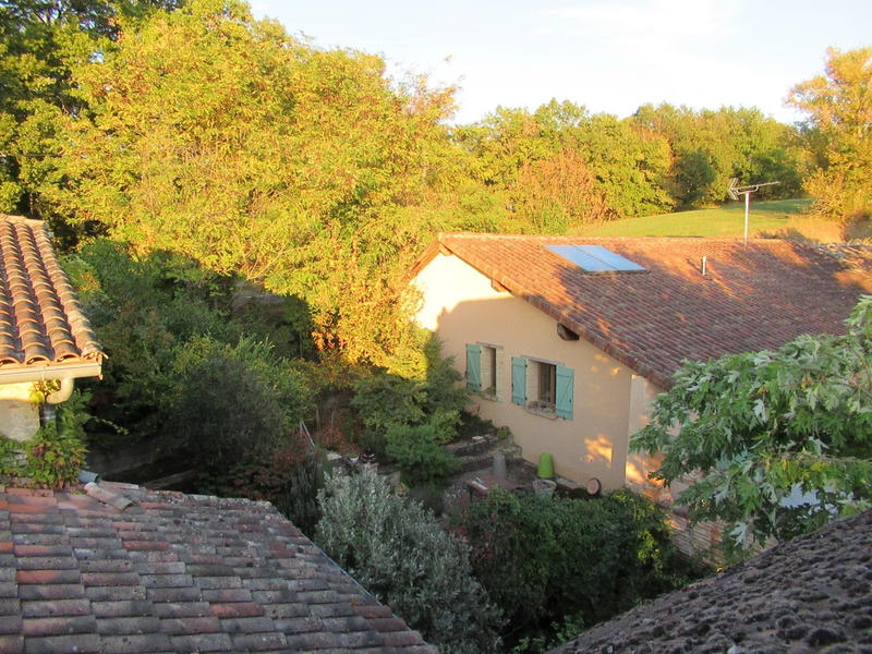 Maison - 260 m² - 10 pièces