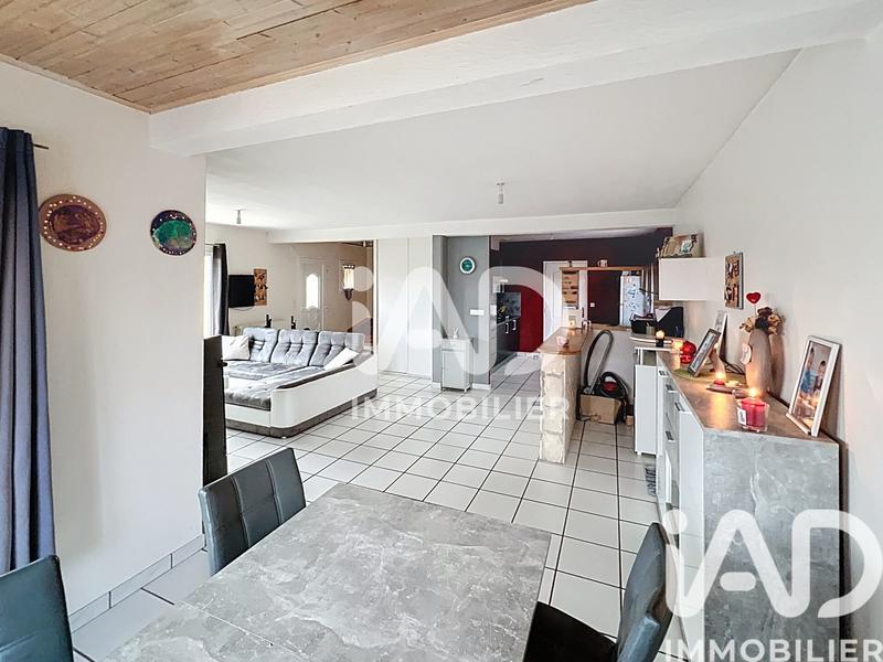 Maison - 97 m² - 5 pièces