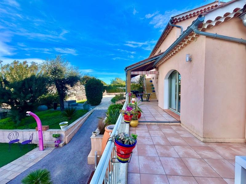 Maison - 147 m² - 6 pièces