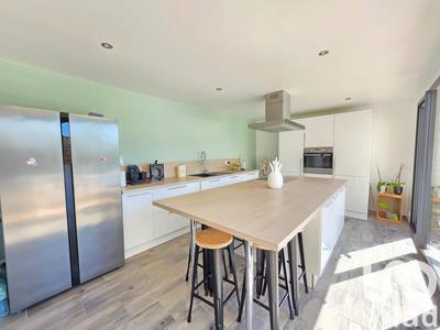 Maison - 141 m² - 7 pièces