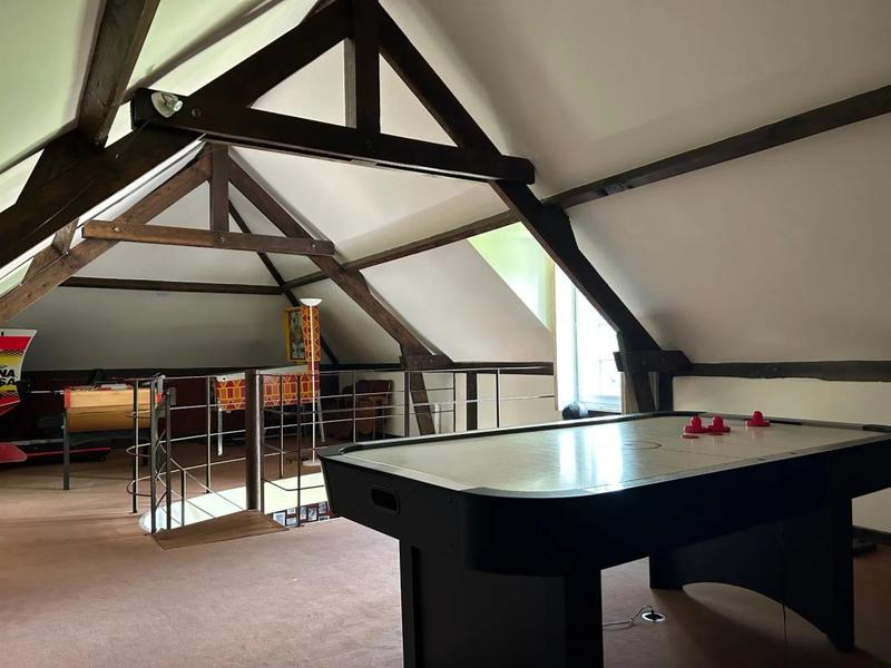 Propriété - 300 m² - 11 pièces