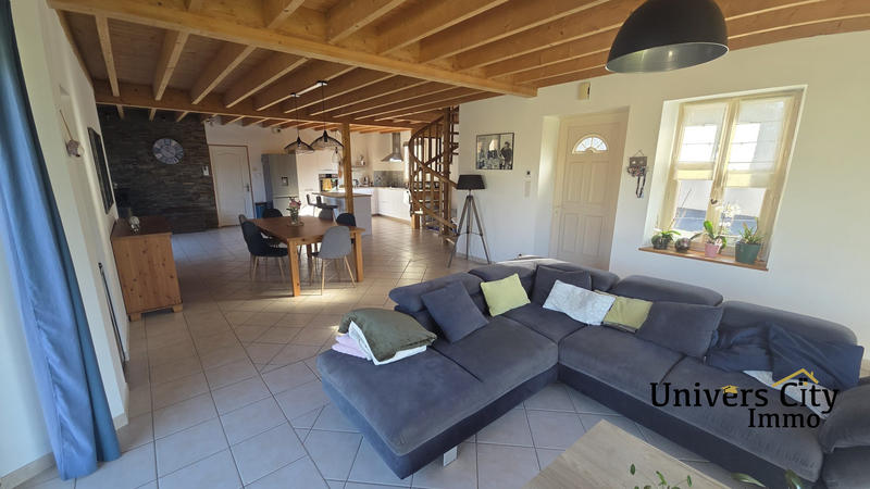 Maison ancienne - 171 m² - 5 pièces