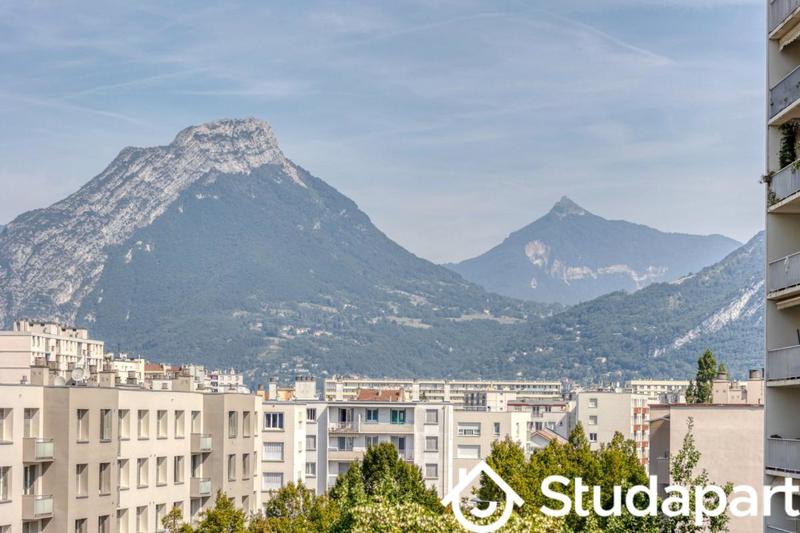 Appartement - 93 m² - 4 pièces