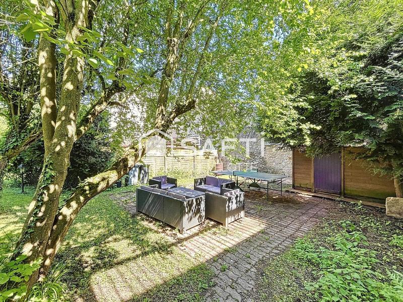 Maison - 166 m² - 7 pièces