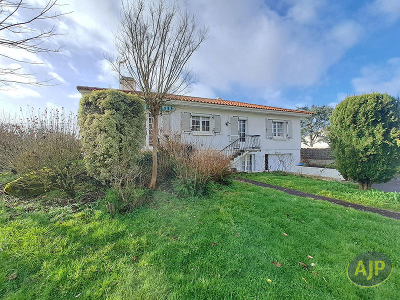 Maison - 123 m² - 5 pièces
