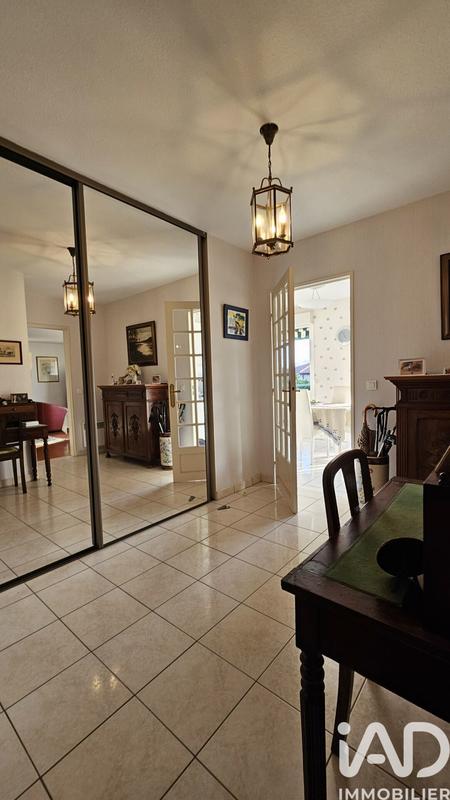 Appartement - 98 m² - 4 pièces