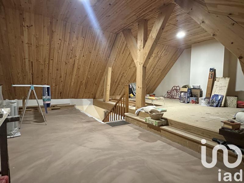 Maison - 210 m² - 8 pièces