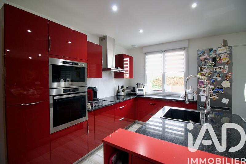 Maison - 93 m² - 4 pièces