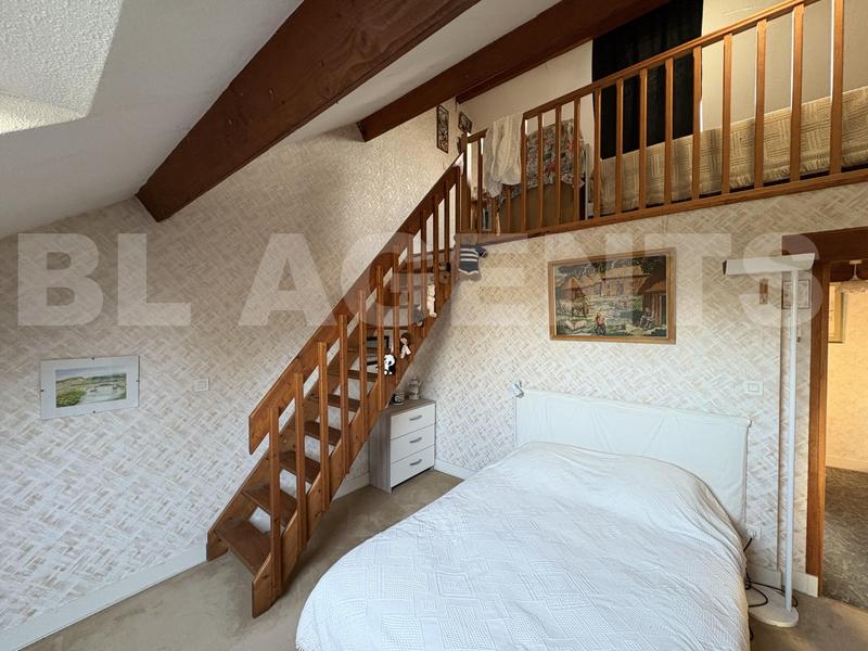 Maison contemporaine - 167 m² - 7 pièces