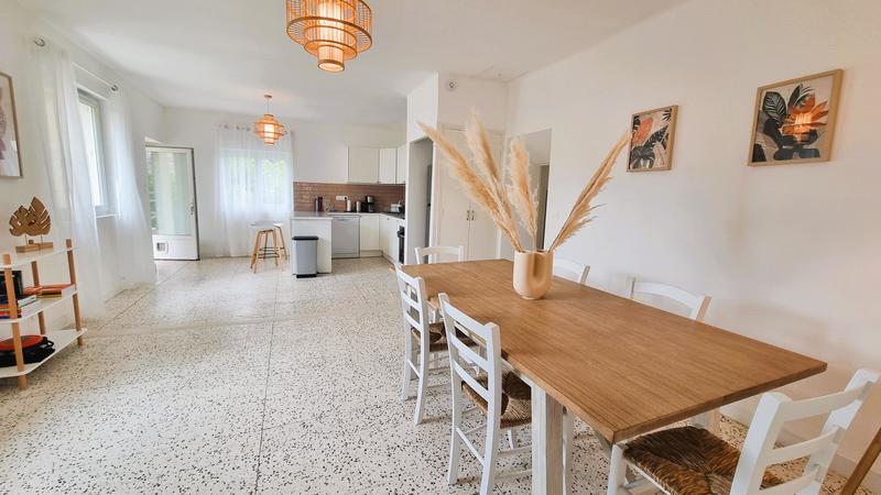 Maison - 162 m² - 8 pièces