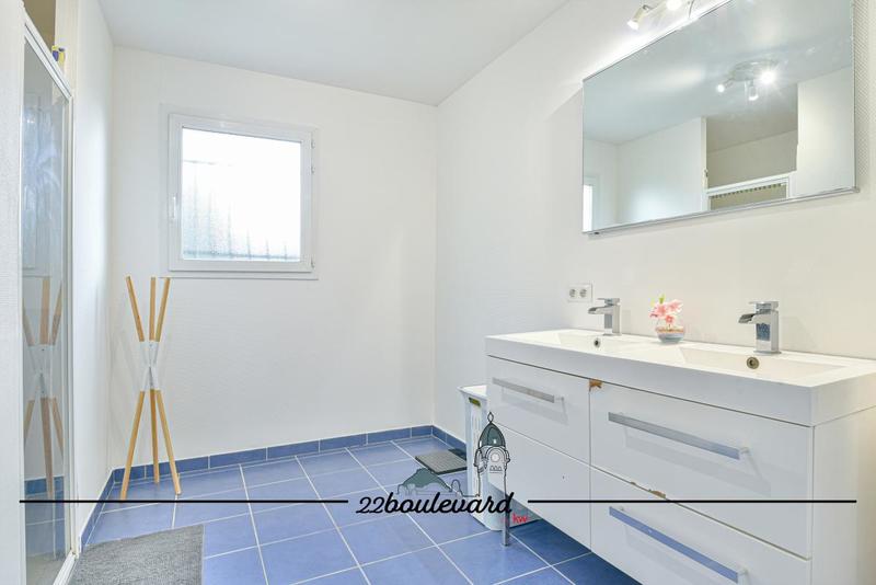 Pavillon - 108 m² - 5 pièces