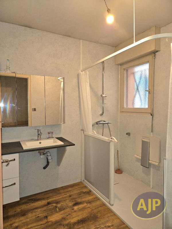 Maison - 173 m² - 6 pièces