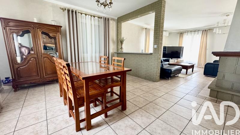 Maison - 186 m² - 6 pièces