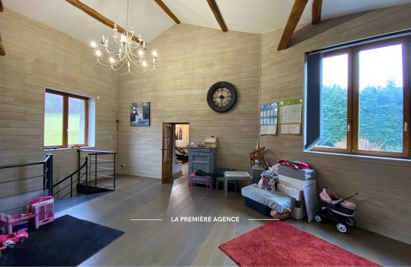 Maison - 320 m² - 9 pièces