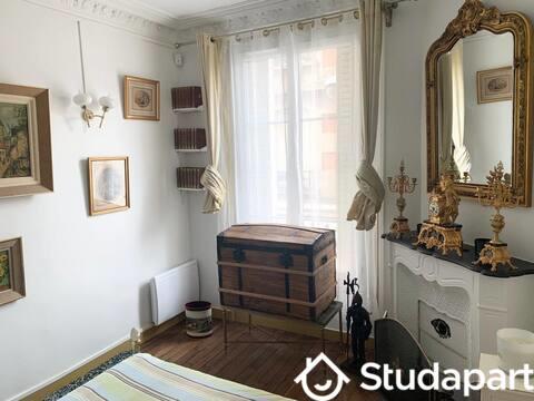 Chambre - 13 m² - 1 pièce