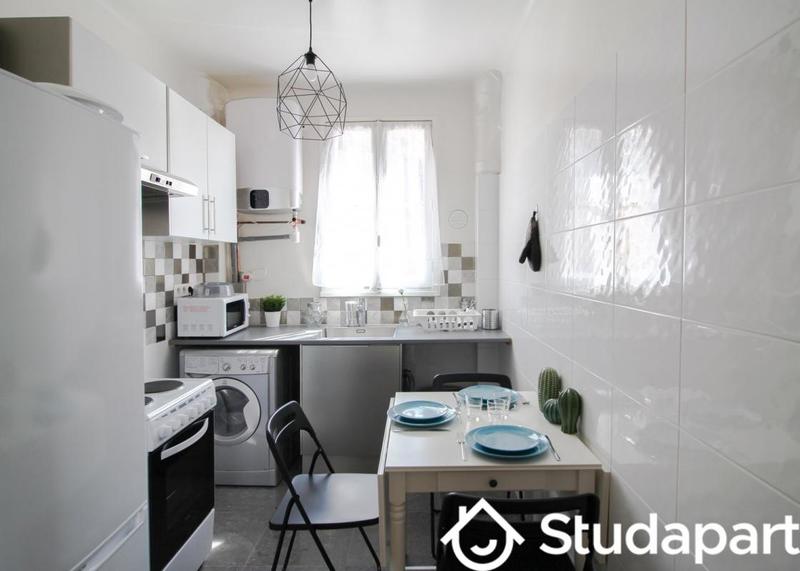 Chambre - 14 m² - 1 pièce