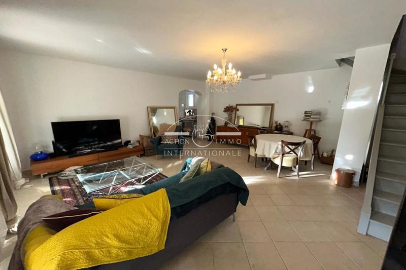 Villa - 120 m² - 5 pièces