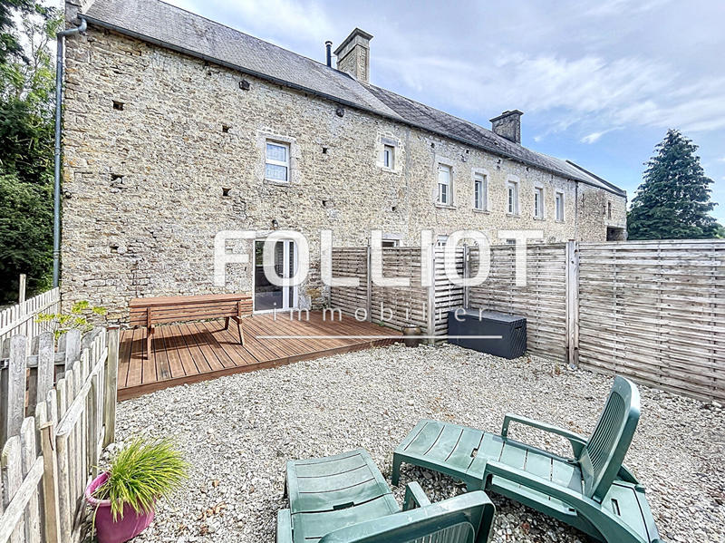 Maison - 225 m² - 10 pièces