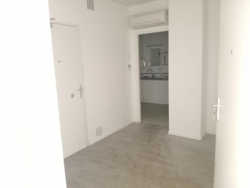 Local commercial - 200 m²