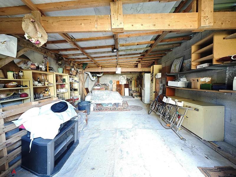 Maison - 200 m² - 12 pièces