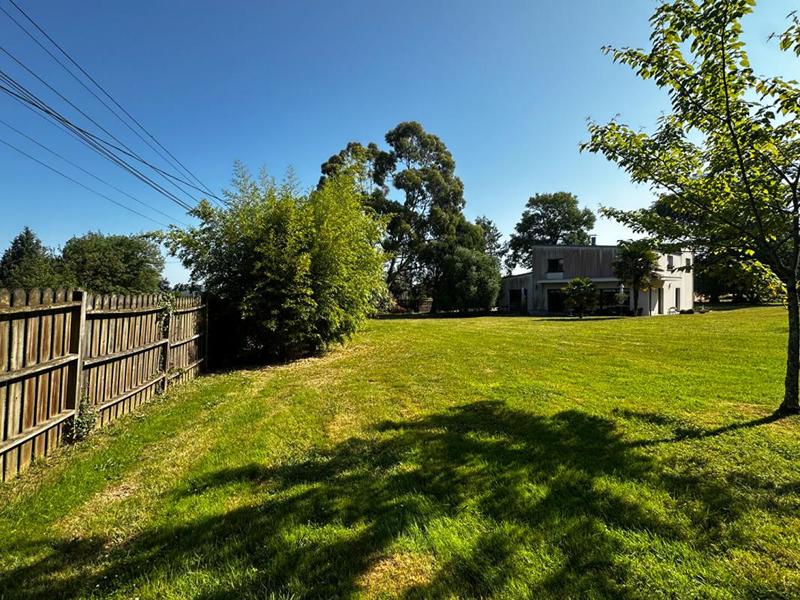 Maison - 210 m² - 6 pièces