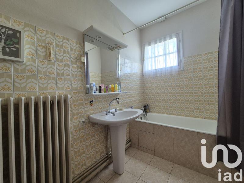 Maison - 422 m² - 11 pièces