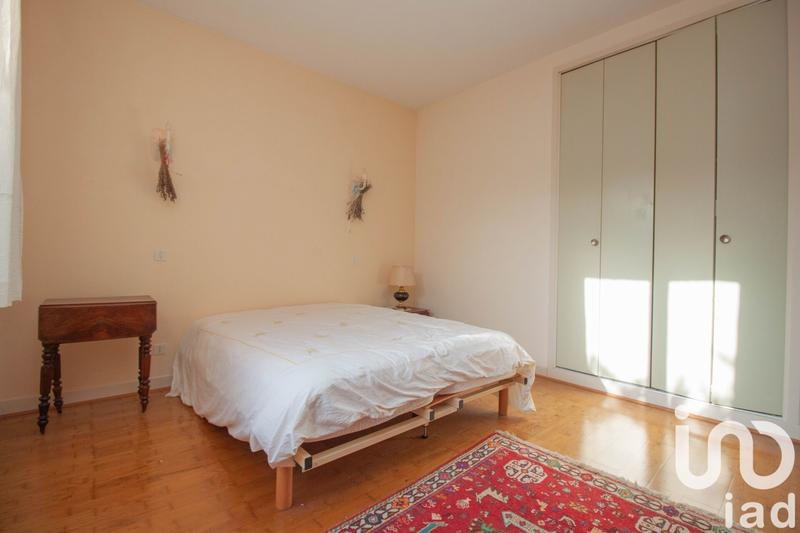 Maison - 230 m² - 7 pièces