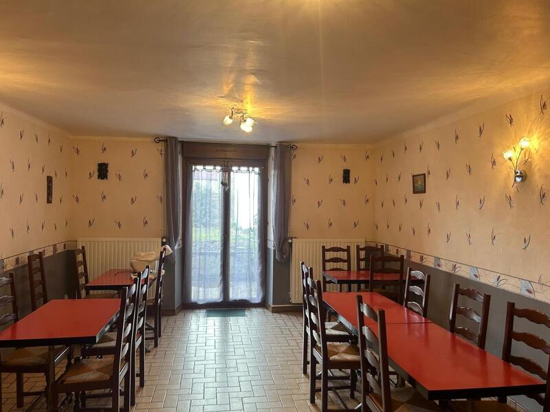 Local commercial - 110 m² - 5 pièces