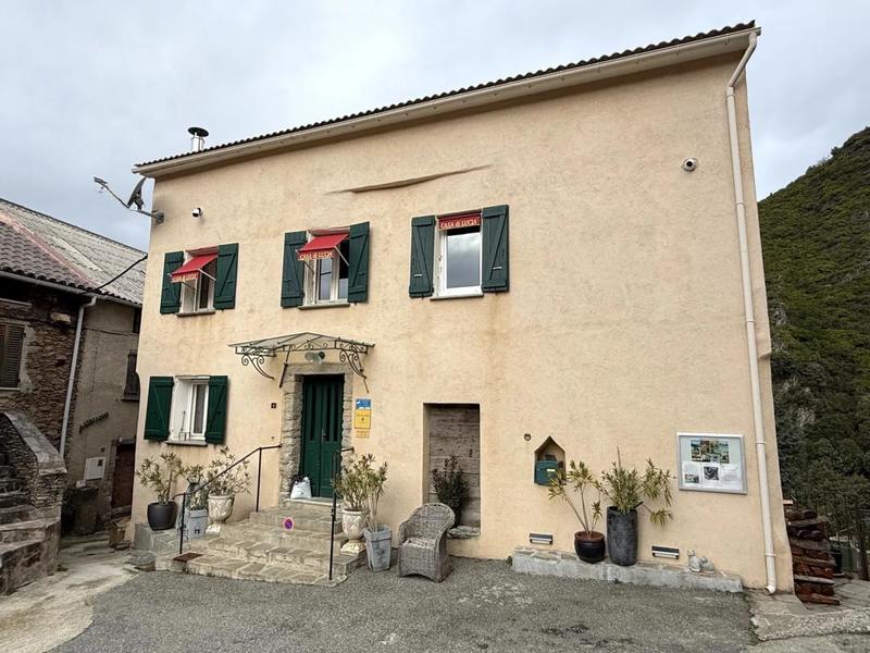 Appartement - 202 m² - 8 pièces