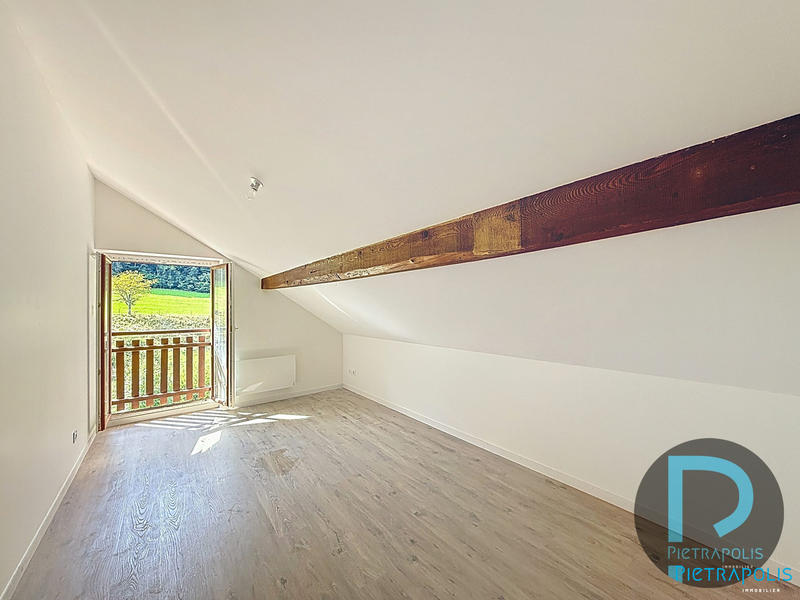 Appartement - 137 m² - 5 pièces