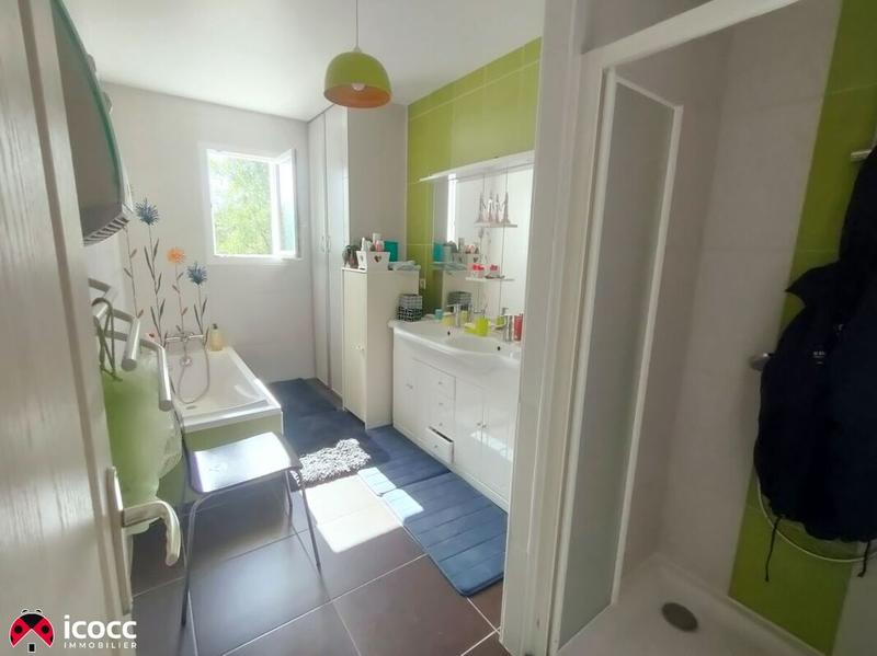 Maison - 223 m² - 10 pièces