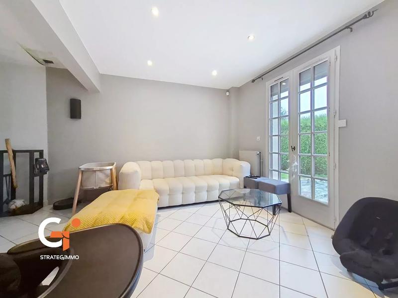 Maison - 110 m² - 6 pièces