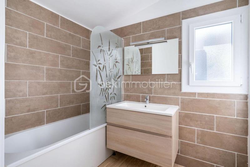 Pavillon - 70 m² - 3 pièces