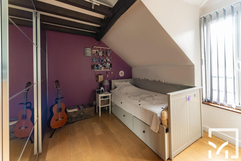 Appartement - 102 m² - 4 pièces