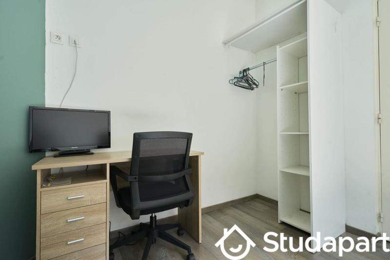 Chambre - 10 m² - 1 pièce