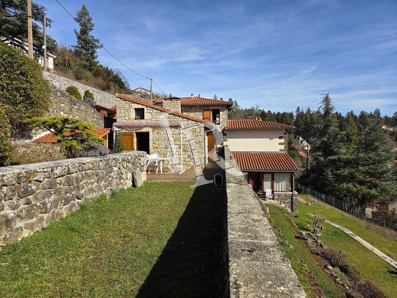 Maison - 158 m² - 5 pièces