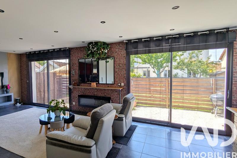 Maison - 94 m² - 5 pièces