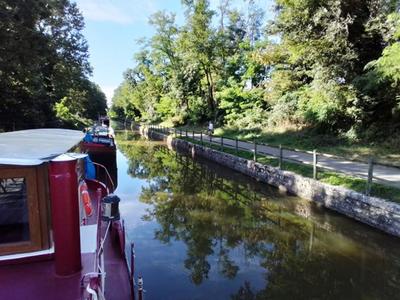 Péniche - 100 m² - 4 pièces