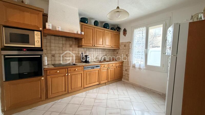 Maison - 85 m² - 6 pièces