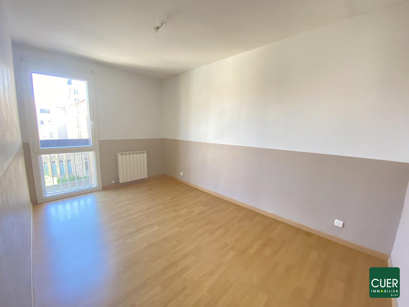 Appartement - 77 m² - 3 pièces