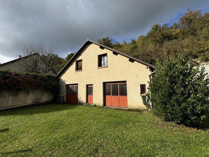 Maison - 64 m² - 8 pièces