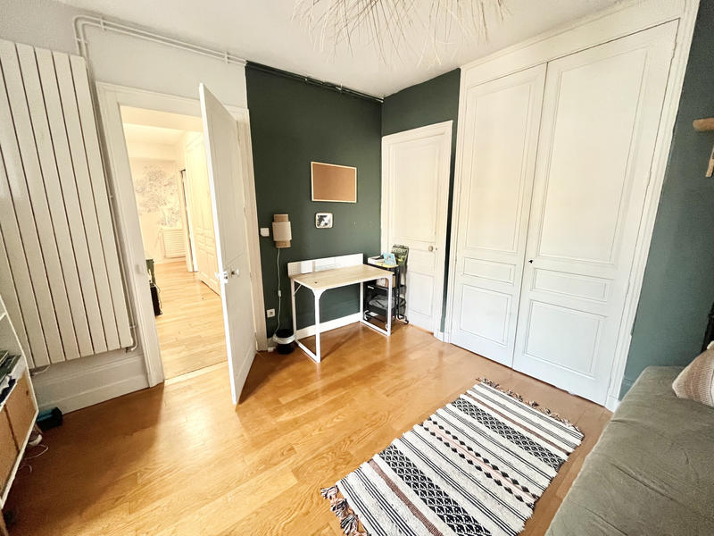 Appartement - 182 m² - 7 pièces