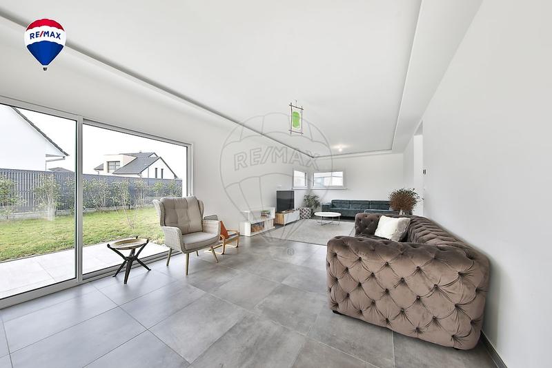 Maison - 160 m² - 6 pièces