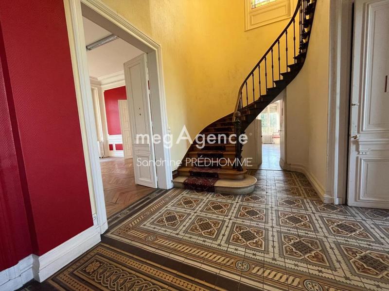 Bureau - 550 m² - 17 pièces