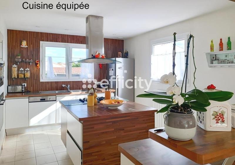 Maison - 203 m² - 7 pièces