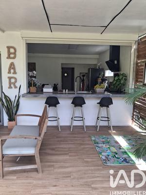 Maison - 145 m² - 9 pièces