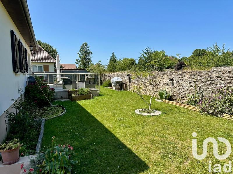 Maison - 185 m² - 8 pièces